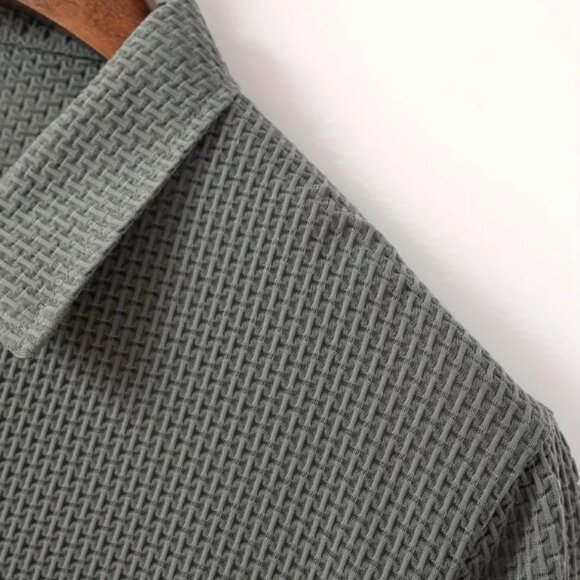 Men's Mesh Stretch Lapel Golf Shirt, Solid Color, Short Sleeve, Comfortable - Picture 2 of 5